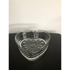 Heavy Glass Heart-Shaped 6" Candy Dish – New Love Hearts Design
